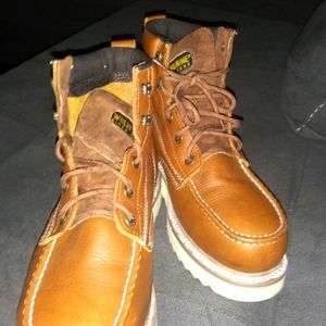 Wolverine steel top work boots. Size 10 wide.